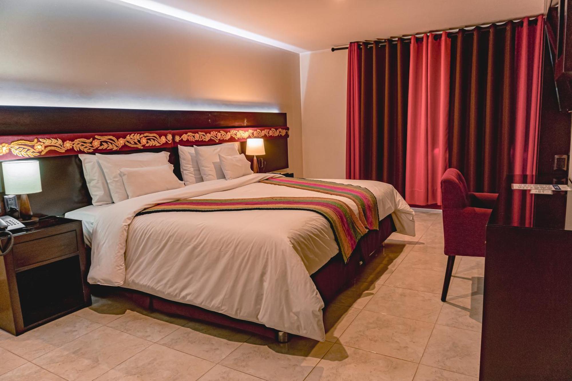 Altipacha Ayacucho Hotel Bagian luar foto