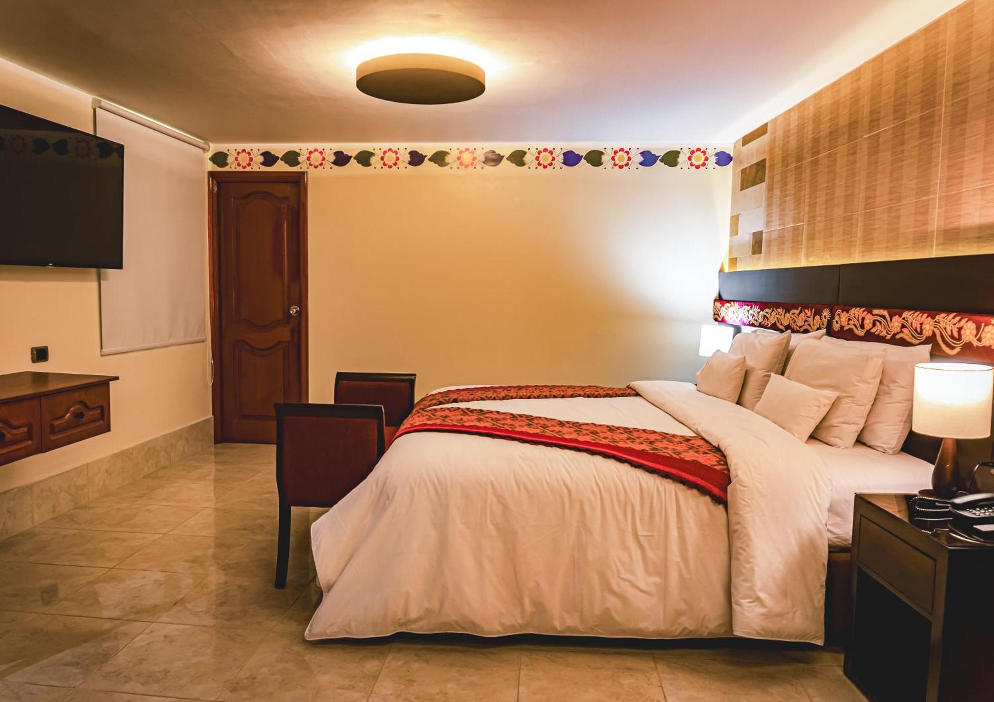 Altipacha Ayacucho Hotel Bagian luar foto